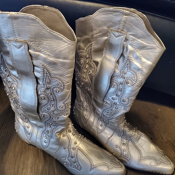 silver rhinestone boots